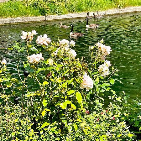 Amazing Location - City Of London- 2 Bedroom Stunning Canal View House With Private Garden,Parking & Balcony المظهر الخارجي الصورة