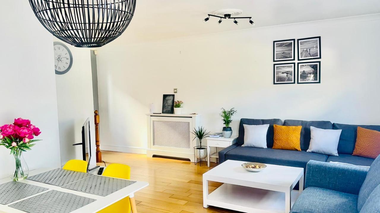 Amazing Location - City Of London- 2 Bedroom Stunning Canal View House With Private Garden,Parking & Balcony المظهر الخارجي الصورة