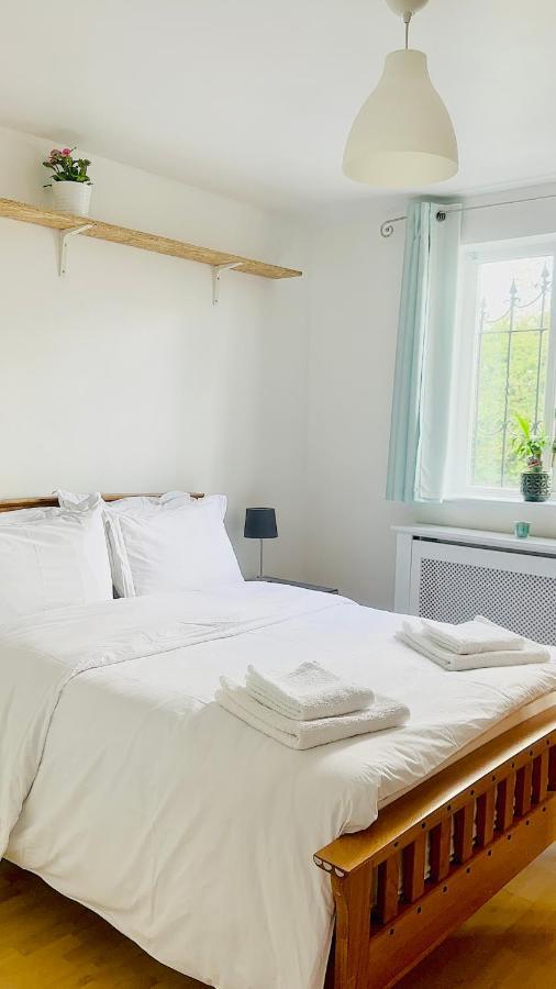 Amazing Location - City Of London- 2 Bedroom Stunning Canal View House With Private Garden,Parking & Balcony المظهر الخارجي الصورة