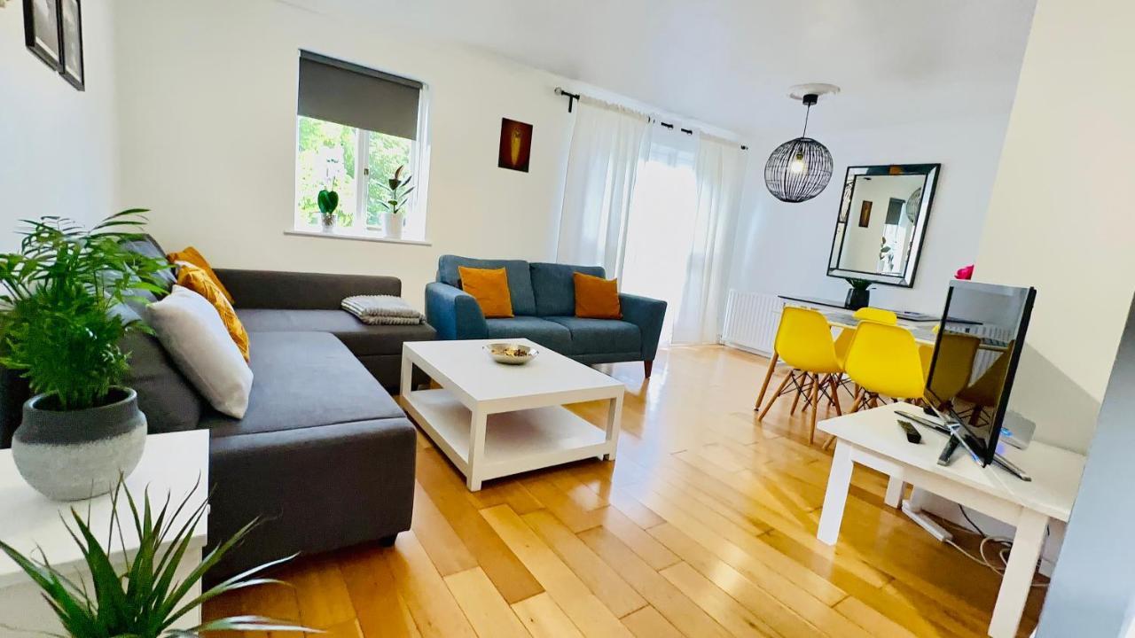 Amazing Location - City Of London- 2 Bedroom Stunning Canal View House With Private Garden,Parking & Balcony المظهر الخارجي الصورة