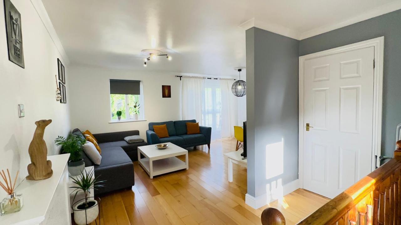 Amazing Location - City Of London- 2 Bedroom Stunning Canal View House With Private Garden,Parking & Balcony المظهر الخارجي الصورة