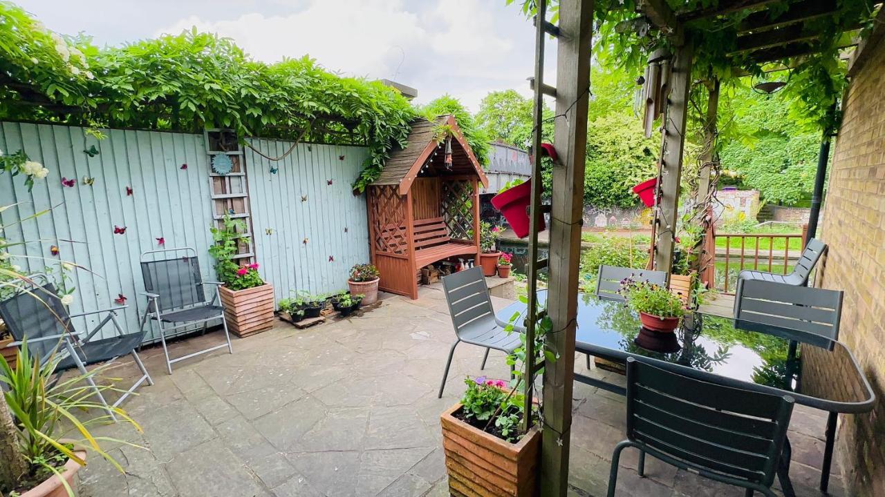 Amazing Location - City Of London- 2 Bedroom Stunning Canal View House With Private Garden,Parking & Balcony المظهر الخارجي الصورة