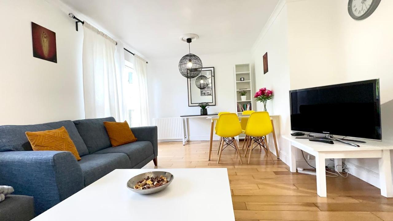 Amazing Location - City Of London- 2 Bedroom Stunning Canal View House With Private Garden,Parking & Balcony المظهر الخارجي الصورة