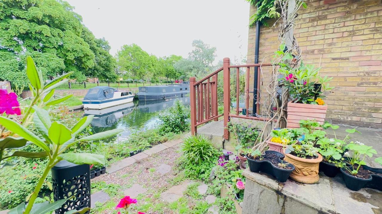 Amazing Location - City Of London- 2 Bedroom Stunning Canal View House With Private Garden,Parking & Balcony المظهر الخارجي الصورة