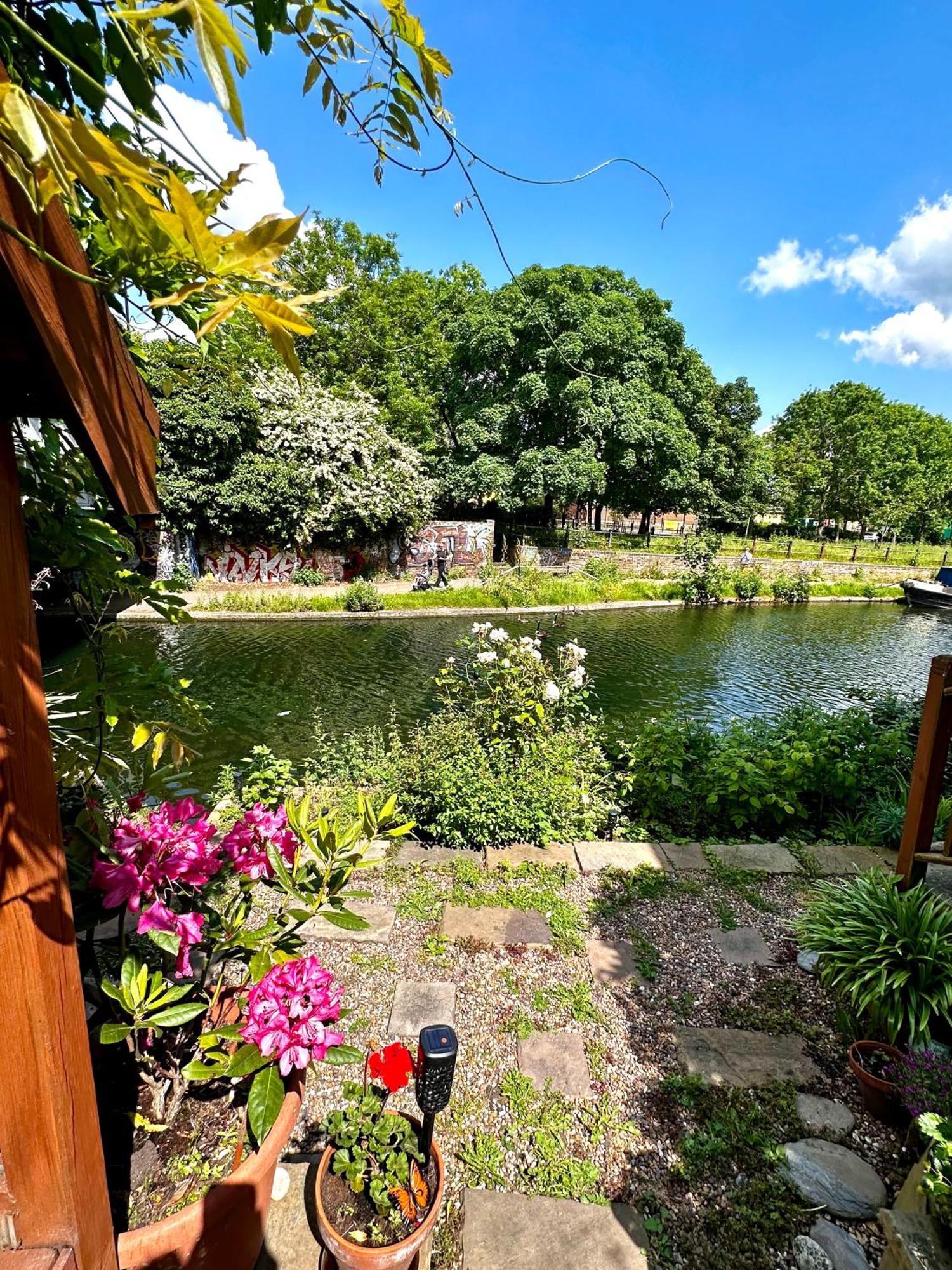 Amazing Location - City Of London- 2 Bedroom Stunning Canal View House With Private Garden,Parking & Balcony المظهر الخارجي الصورة